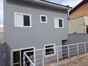SOBRADO À VENDA – VILLA BRANCA