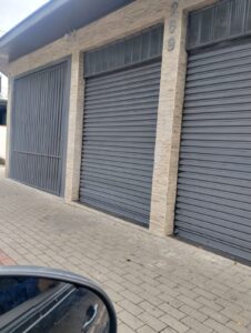 Sala comercial para locação no Jardim São Vicente – excelente ponto para o seu negócio!