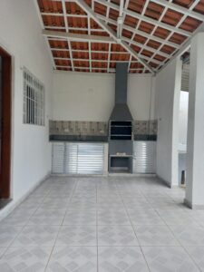 Casa de Esquina à Venda – Centro de Conceição dos Ouros/MG