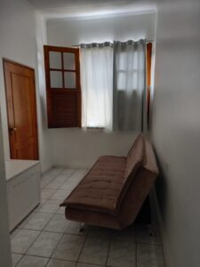 Casa de Esquina à Venda – Centro de Conceição dos Ouros/MG